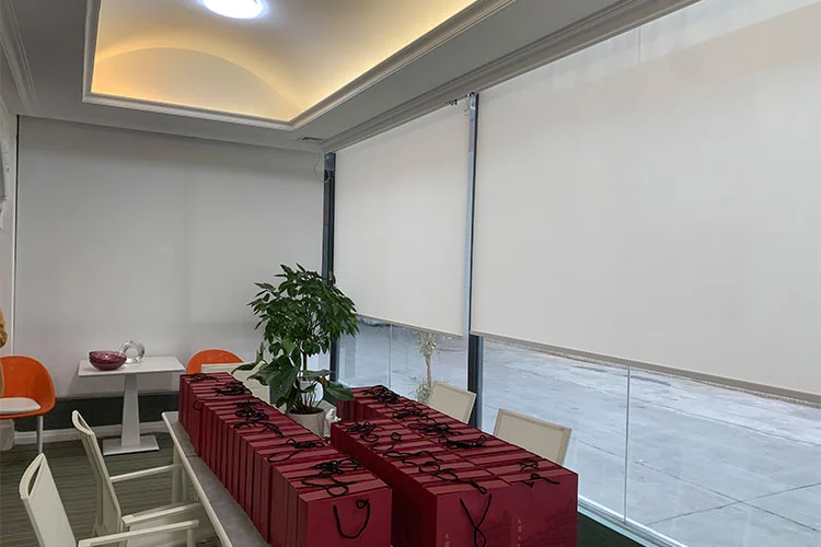 エリートスクリーン